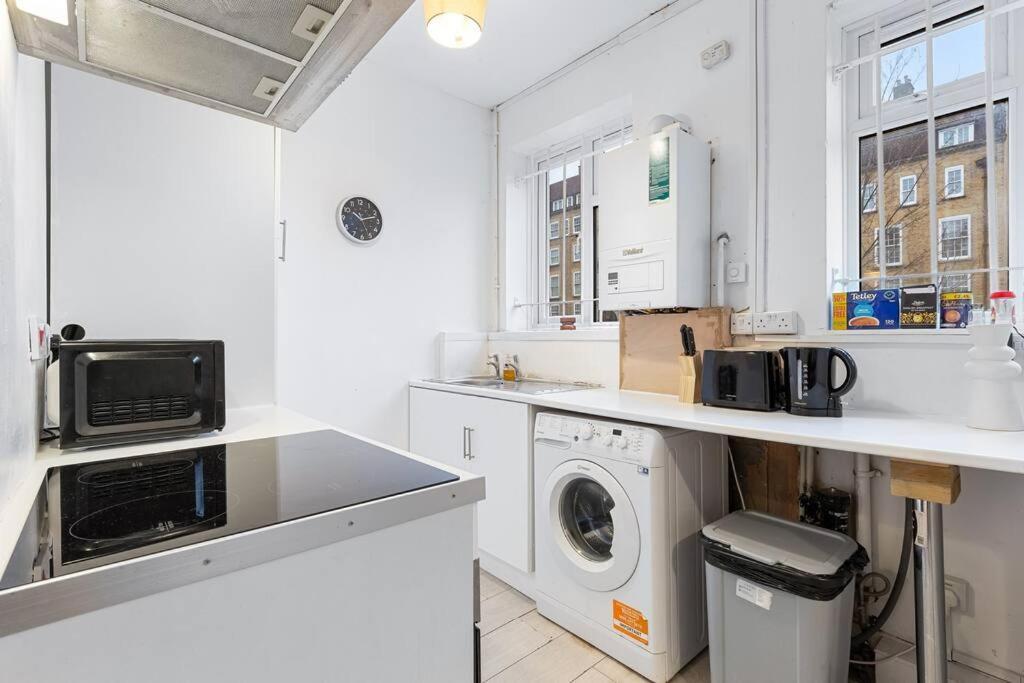 Holiday Home Near Kings Cross Sleep 12 Sp7 Лондон Екстериор снимка